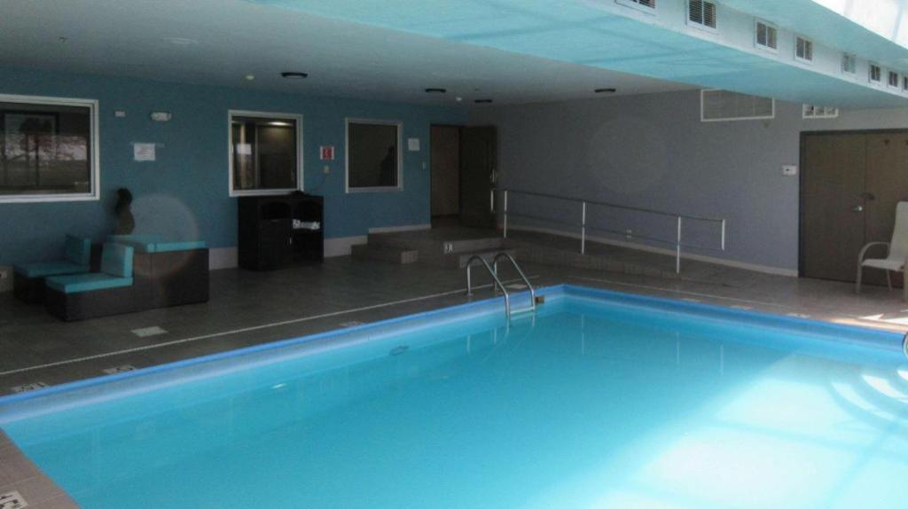 Clarion Pointe Evansville North Warrenton 外观 照片
